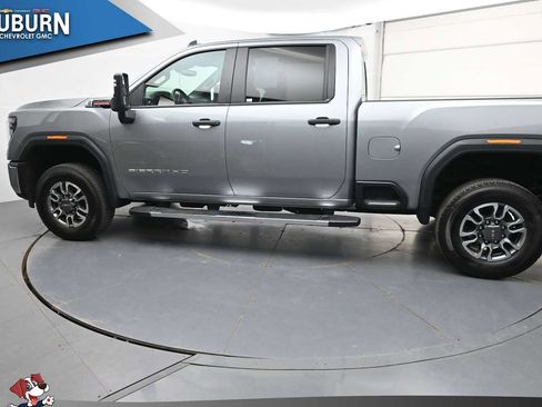 Used 2024 GMC Sierra 3500 Pro AWD/4WD image 17