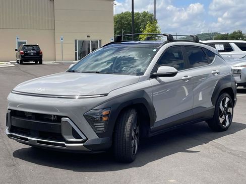 Certified 2025 Hyundai Kona Limited FWD image 7