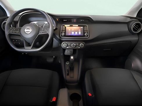 Used 2024 Nissan Kicks S image 11