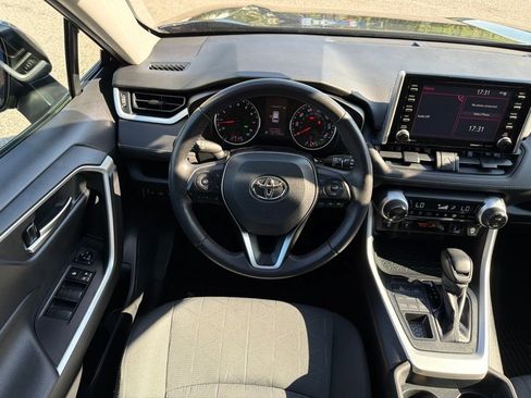Used 2020 Toyota RAV4 XLE w/ Convenience Package AWD/4WD image 26