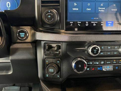 Used 2024 Ford F350 Platinum AWD/4WD image 28