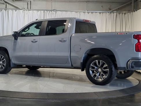 Used 2024 Chevrolet Silverado 1500 LT AWD/4WD image 6