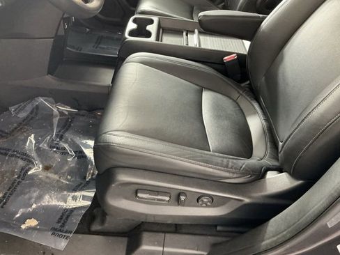 Used 2023 Honda Odyssey Touring image 8