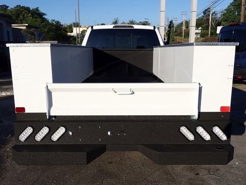 New 2025 Ford F350 XL w/ XL Chrome Package image 5