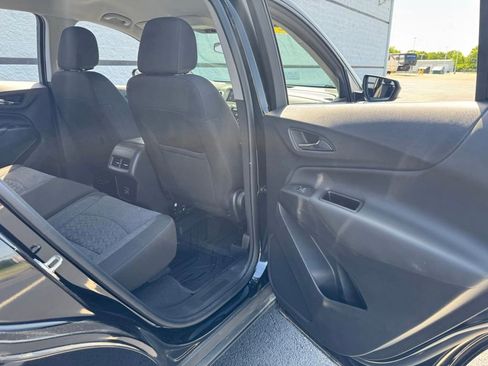 Used 2024 Chevrolet Equinox LT w/ LPO, Floor Liner Package FWD image 30