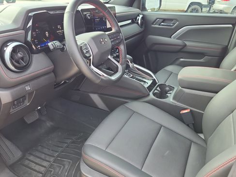 Used 2025 Chevrolet Colorado Z71 w/ Z71 Convenience Package 2 image 14