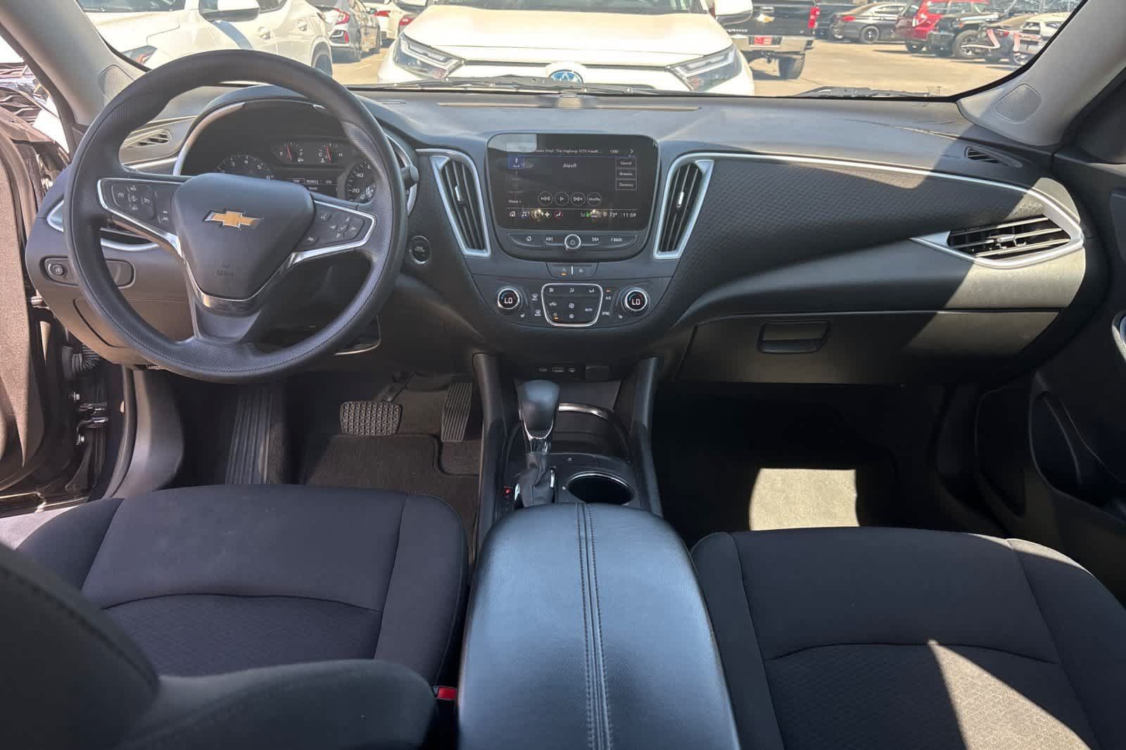 Used 2023 Chevrolet Malibu LT FWD image 4