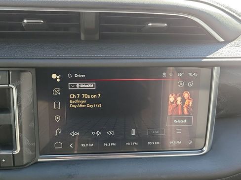 Used 2023 GMC Yukon XL Denali image 13