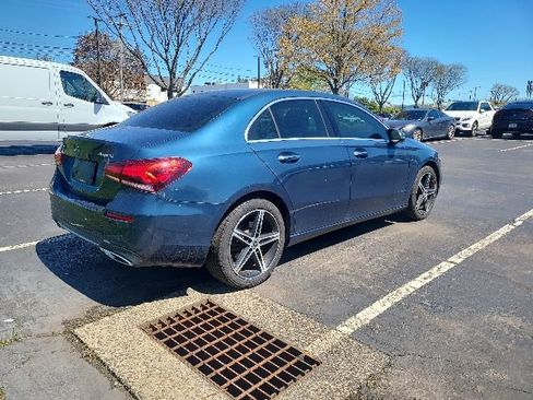 Certified 2019 Mercedes-Benz A 220 4MATIC image 4