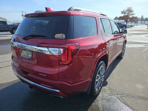 Used 2021 GMC Acadia Denali w/ Denali Technology Package image 5