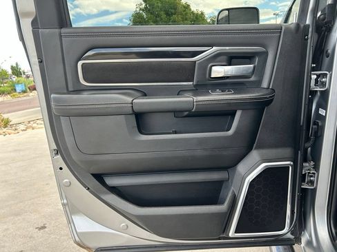 Used 2022 RAM 2500 Laramie w/ Night Edition AWD/4WD image 26