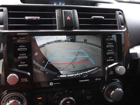 Used 2021 Toyota 4Runner TRD Off-Road Premium AWD/4WD image 39