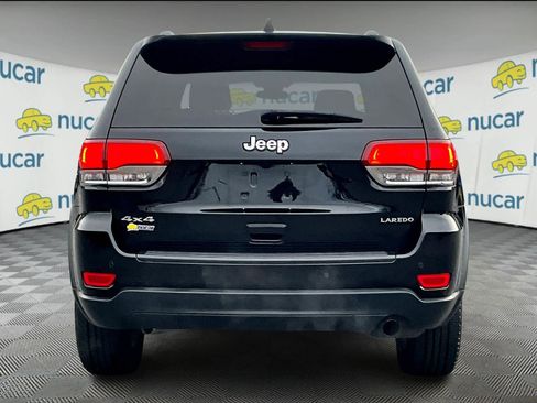 Used 2020 Jeep Grand Cherokee Laredo image 5