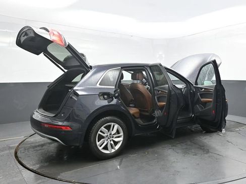 Used 2020 Audi Q5 2.0T Premium w/ Convenience Package image 44