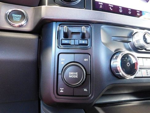 New 2026 Ford F250 Platinum image 25