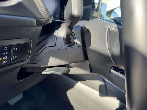 Used 2024 Ford Escape Active image 18