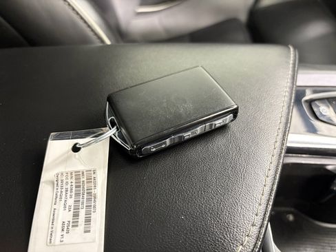 Used 2019 Volvo S60 T5 R-Design image 41