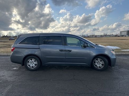 Used 2011 Honda Odyssey LX image 12