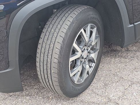 Certified 2023 GMC Acadia SLT w/ Preferred Package AWD/4WD image 40