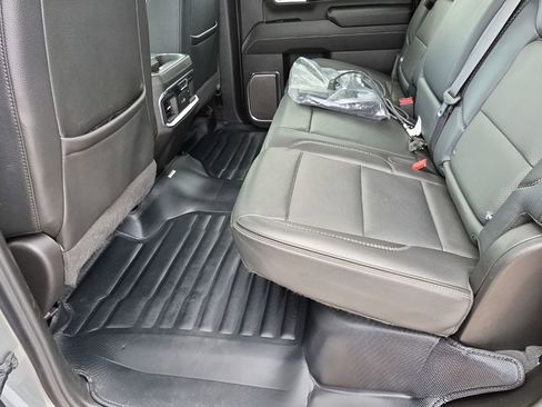 Used 2024 GMC Sierra 2500 Denali w/ Denali Reserve Package image 20