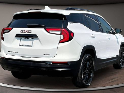 Used 2023 GMC Terrain SLT w/ Elevation Edition FWD image 7