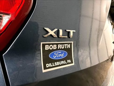 Used 2018 Ford Explorer XLT w/ Equipment Group 202A AWD/4WD image 14