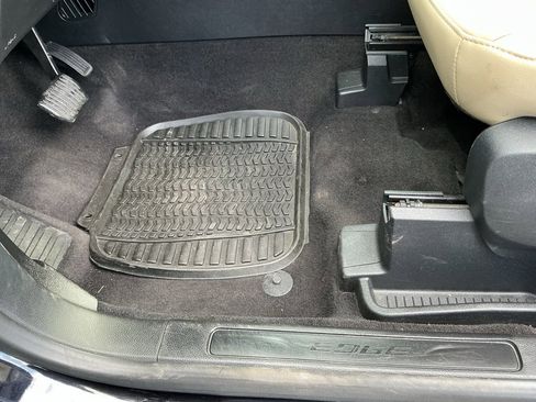 Used 2020 Ford Edge SEL image 65