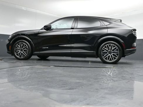 Certified 2025 Ford Mustang Mach-E Premium AWD/4WD image 40
