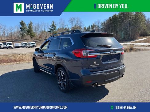 Used 2023 Subaru Ascent Limited image 2