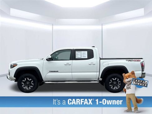 Used 2023 Toyota Tacoma TRD Off-Road AWD/4WD image 4
