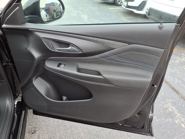 Used 2026 Buick Envista Sport Touring w/ Convenience I Package FWD image 26