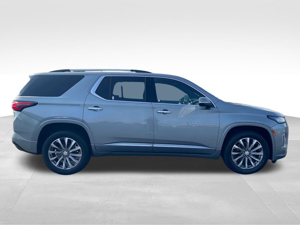 Used 2023 Chevrolet Traverse Premier w/ LPO, Floor Liner Package FWD image 6