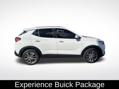 Used 2021 Buick Encore GX Essence w/ Advanced Technology Package image 4
