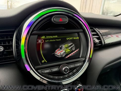 Used 2018 MINI Cooper S image 30