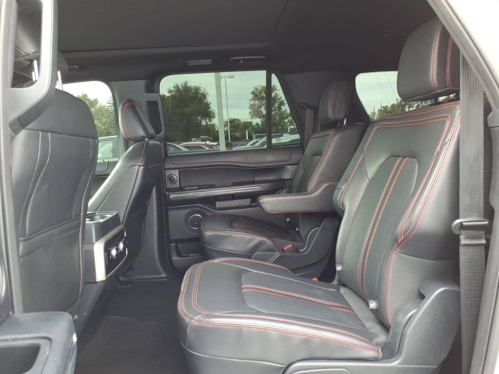 Used 2024 Ford Expedition Max Limited AWD/4WD image 9