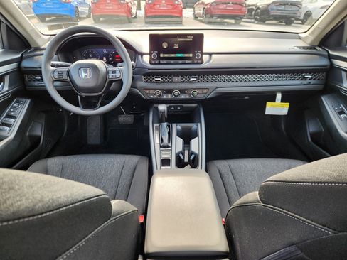 Certified 2025 Honda Accord SE image 8