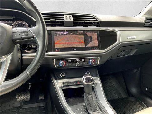 Used 2022 Audi Q3 2.0T Premium Plus AWD/4WD image 7