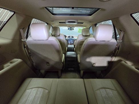 Used 2012 Buick Enclave Premium image 28