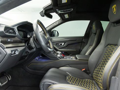 Used 2024 Lamborghini Urus S AWD/4WD image 30