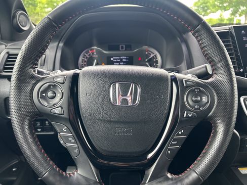 Certified 2023 Honda Ridgeline Black Edition image 17