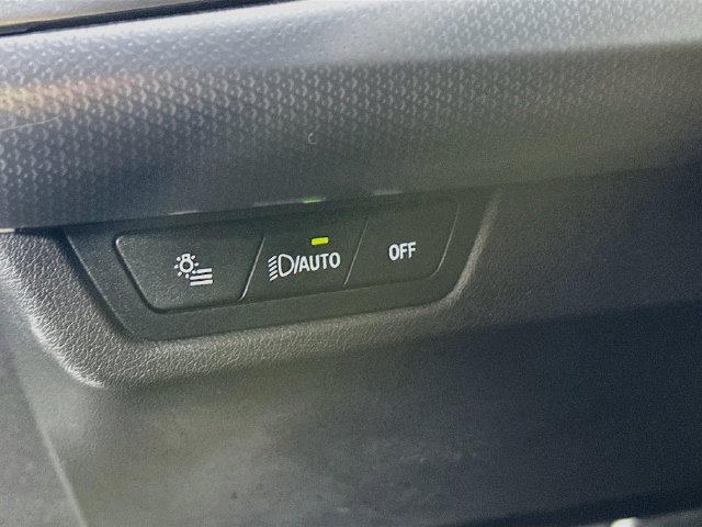 Used 2025 BMW X2 xDrive28i AWD/4WD image 21