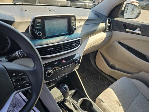 Used 2019 Hyundai Tucson SE AWD/4WD image 25