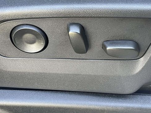 Used 2025 Chevrolet Tahoe LT image 15