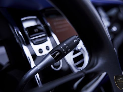 Used 2019 Rolls-Royce Dawn RWD image 74