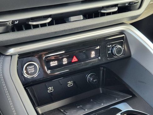 Certified 2025 Audi Q5 Premium Plus AWD/4WD image 23