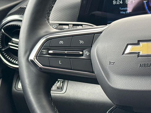 Used 2025 Chevrolet Equinox LT AWD/4WD image 15