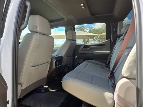 Used 2022 GMC Sierra 1500 SLT w/ SLT Premium Package image 14