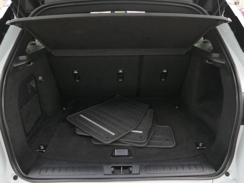 Used 2018 Land Rover Range Rover Evoque Landmark Edition image 22