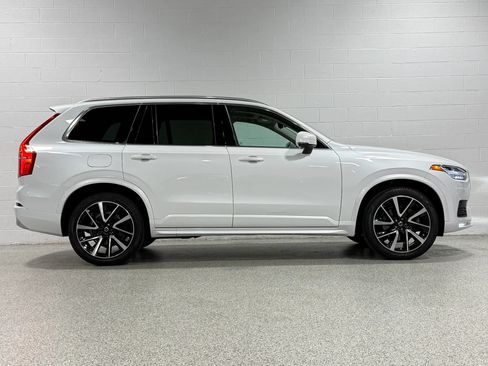 Used 2022 Volvo XC90 T6 Momentum w/ Advanced Package AWD/4WD image 5