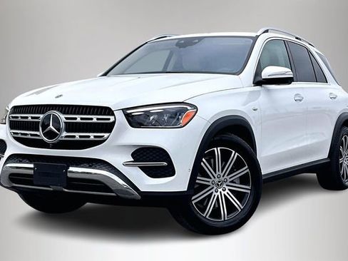 New 2025 Mercedes-Benz GLE 450e 4MATIC image 2